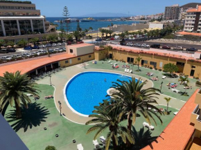 Newly renovated Vistas Muelle de Los Cristianos Pier view FREE WIFI